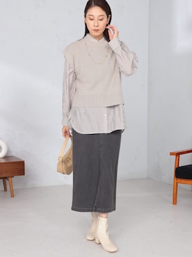 「アイテム（デニムスカート、グレー系）」を使った、GALLORIAさん（レディース・165cm）の秋コーディネート