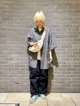 「アイテム（サンダル、ブルー系）」を使った、アカネさん（レディース・158cm）の夏コーディネート