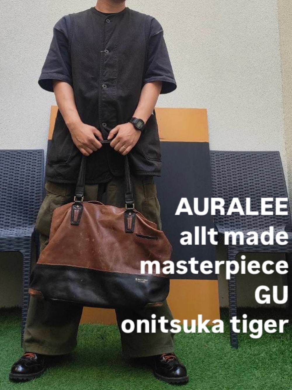 「ドメスティックブランド、AURALEE、ミリタリー、夏だ！Tシャツ着よう！、カーゴパンツ、初夏コーデ」｜「AURALEEのAURALEE / ショートスリーブカットソー《ESTNATION EXCLUSIVE》（Tシャツ/カットソー、グレー系）」を使った、tutta（相互フォロー）さん（メンズ・168cm）の夏コーディネートの1枚目の写真