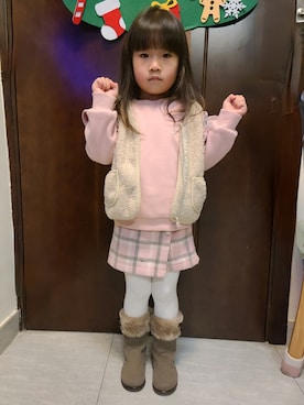 「MIKI HOUSE（ミキハウス）のアイテム（ブーツ）」を使った、Cressida.Cさん（キッズ・110cm）の冬コーディネート