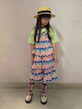 「アイテム（ジャンパースカート）」を使った、Cressida.Cさん（キッズ・120cm）の夏コーディネート