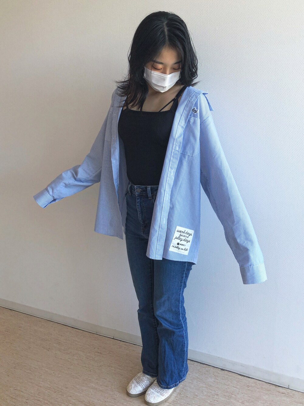 「古着コーデ、プチプラコーデ」｜「GUのアイテム（デニムパンツ、ブルー系）」を使った、rinさん（レディース・158cm）の春コーディネートの1枚目の写真