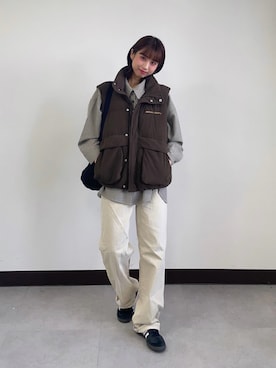 「アイテム（ダウンベスト）」を使った、じまれなさん（レディース・162cm）の秋コーディネート