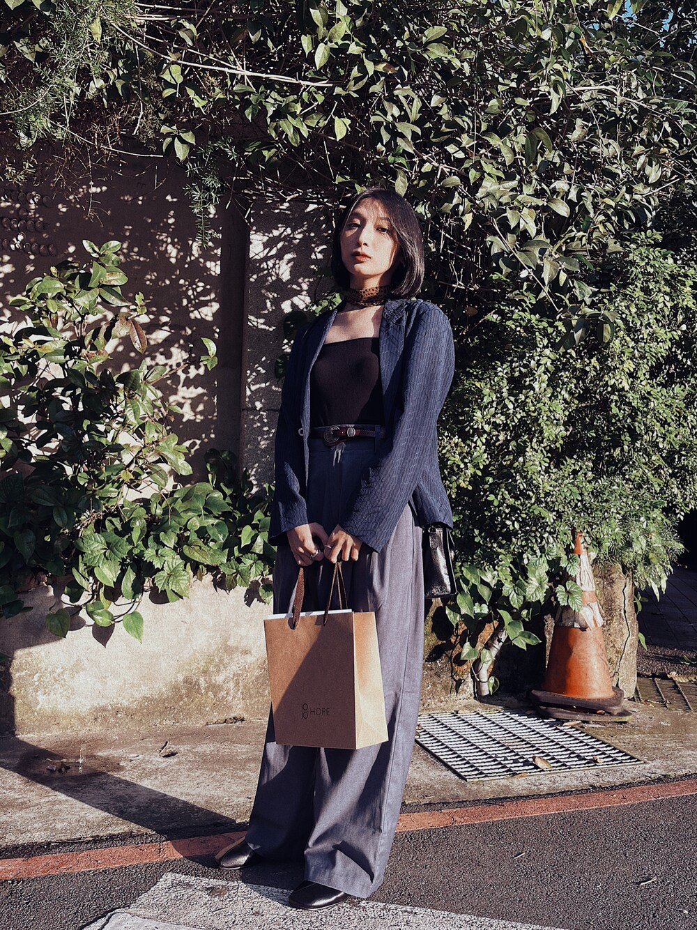 「街頭穿搭、ootd、復古、女人味、古着MIX」｜「MEIER.Qのアイテム（スラックス、ブルー系）」を使った、sakanayuyuさん（レディース・150cm）の春コーディネートの1枚目の写真