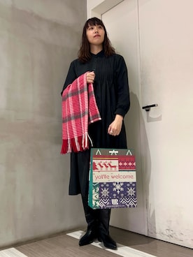 「アイテム（ストール/ショール）」を使った、ﾀ ｶ ﾊ ｼさん（レディース・170cm）の冬コーディネート