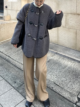 「アイテム（スラックス、ベージュ系）」を使った、yukikoさん（レディース・161cm）の秋コーディネート