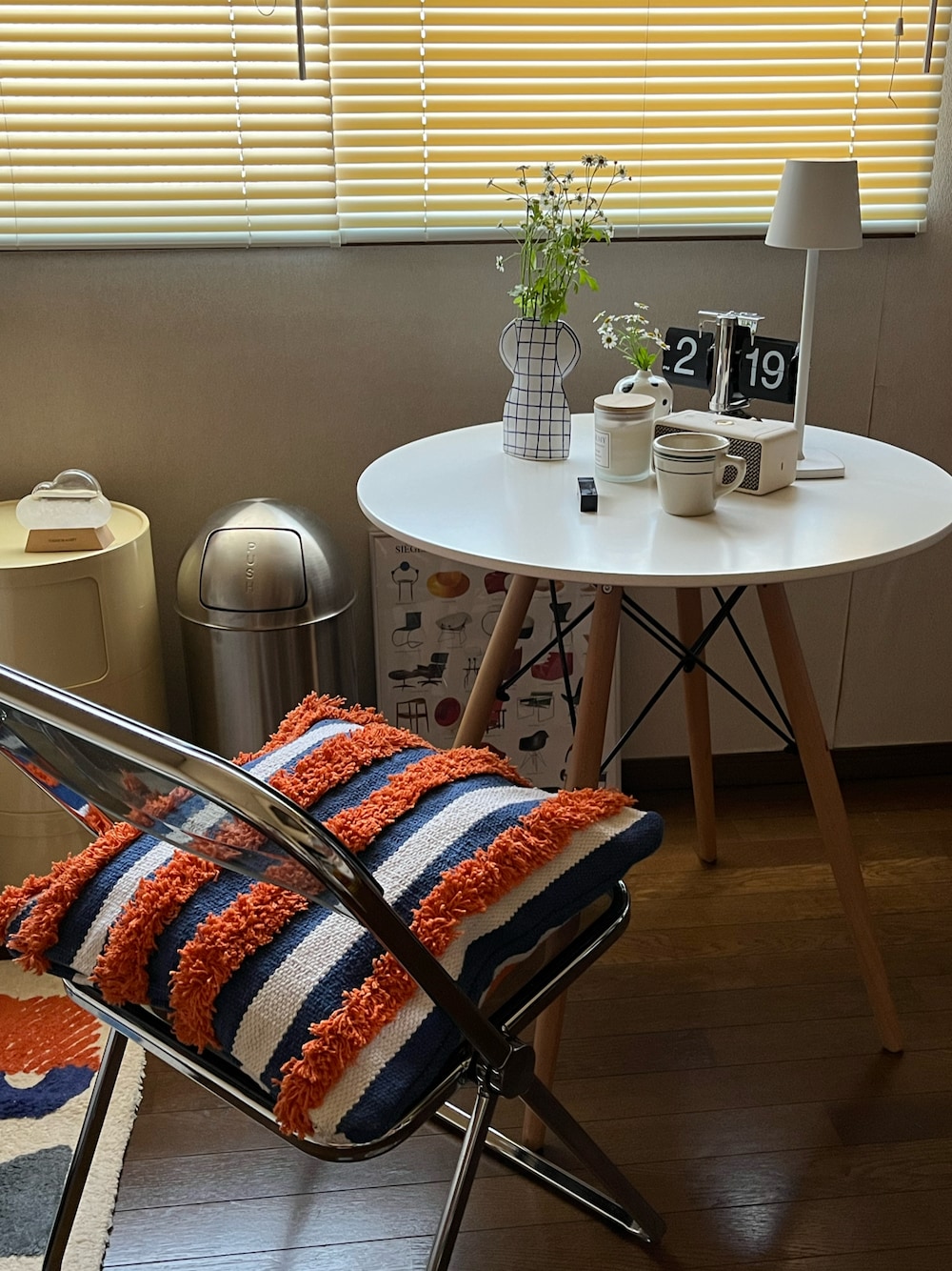 「SAHIR、BIRTHDAY BAR、インテリア、インテリア雑貨、インテリアアイテム、インテリアグッズ、インテリアオブジェ、my room、部屋、部屋撮り、クッションカバー、お気に入り、いいね、save、フォローお願いします🤑」｜「BIRTHDAY BARの【SAHIR サヒール】Cushion fringe cover クッションカバー（クッション/クッションカバー、ブルー系）」を使った、Miraiさん（レディース・162cm）の春コーディネートの1枚目の写真