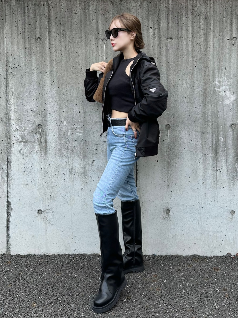 「秋ルック紹介するよ、秋服、viviancollection、vivian、vivianshoes、厚底ブーツ、ロングブーツ、ブーツイン、ブルゾン、PRADA、秋コーデ、プチプラ、デニム、きれいめカジュアル、デニムパンツ」｜「ZARAのアイテム（タンクトップ、ブラック系）」を使った、ᴿᴵᴱさん（レディース・161cm）の秋コーディネートの1枚目の写真