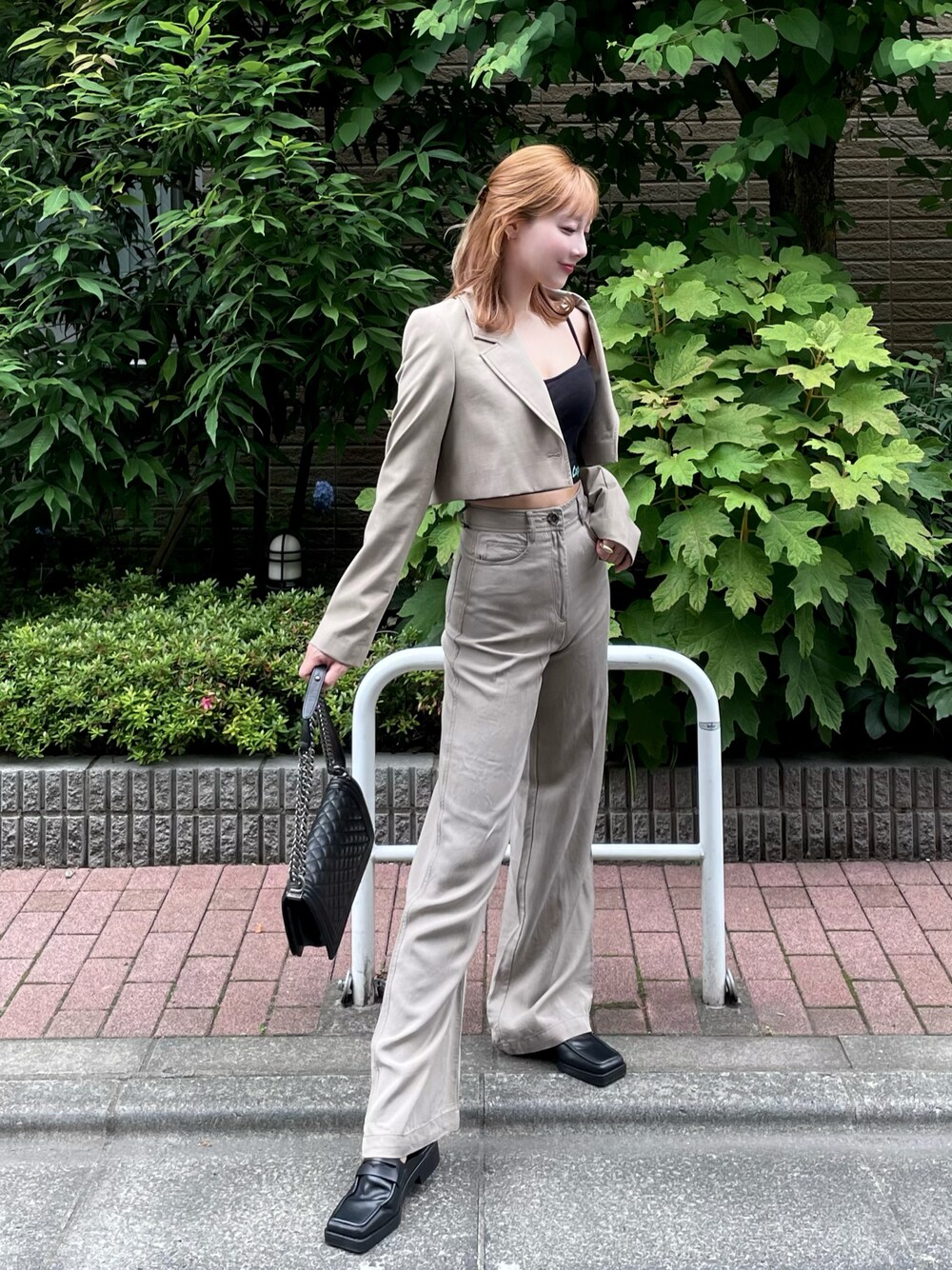 〈新品タグ付き〉ZARA フラップクロップドジャケット　ネイビー　XS Zara フラップ クロップドジャケット | TikTok