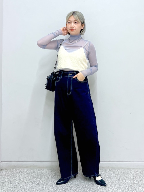 FREE'S MART 渋谷109aaii18さんのデニムパンツ「◇【3サイズ展開XS-M】デニムエッグパンツ【低身長サイズ有】(FREE'S MART|フリーズマート)」を使ったコーディネート
