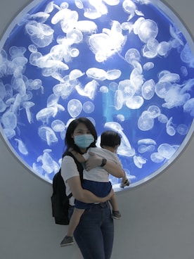 「lativ（ラティーヴ）のアイテム（パンツ）」を使った、陳姿穎さん（レディース・160cm）の夏コーディネート