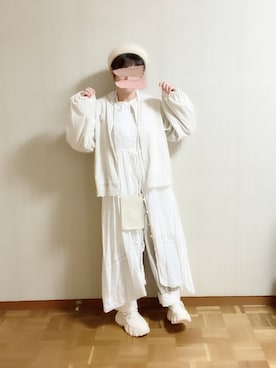 「春服デビュー宣言」｜「アイテム（音楽/本・雑誌）」を使った、𝚝𝚎𝚝𝚘さん（レディース・155cm）の春コーディネート