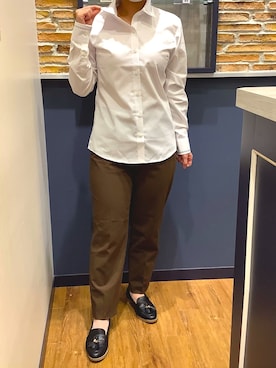 「アイテム（ビジネスシャツ）」を使った、BRICK HOUSE by Tokyo Shirts 大分アミュプラザ店さん（レディース・148cm）の秋コーディネート