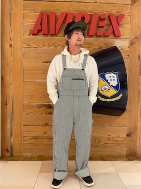 「AVIREX（アヴィレックス）のアイテム（オールインワン・サロペット）」を使った、TOMさん（メンズ・161cm）の春コーディネート