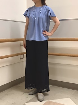 「TOKYO SHIRTS（トウキョウシャツ）の接触冷感 シルキーサテン フレア袖 ブラウス（シャツ/ブラウス、ブルー系）」を使った、BRICK HOUSE by Tokyo Shirts 秋田イオンモール店さん（レディース・165cm）の夏コーディネート