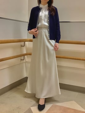 「TOKYO SHIRTS（トウキョウシャツ）の配色 クルーネック カーディガン（カーディガン/ボレロ、ブルー系）」を使った、BRICK HOUSE by Tokyo Shirts 秋田イオンモール店さん（レディース・165cm）の春コーディネート