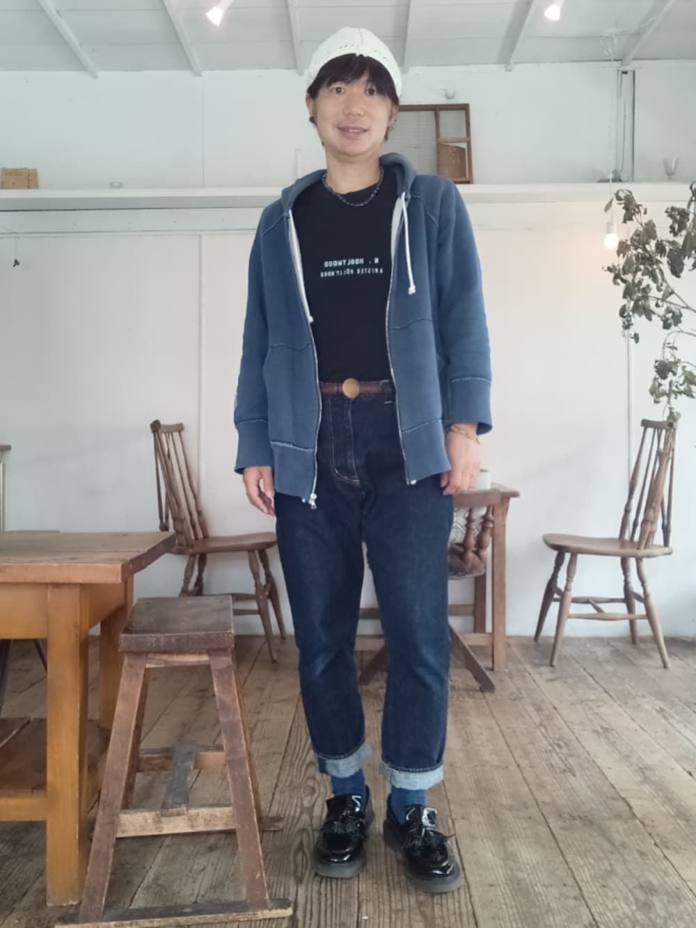 「オトナカジュアル、おしゃれさんと繋がりたい、休日コーデ」｜「Handmadeのアイテム（帽子、ホワイト系）」を使った、PINOさん（メンズ・160cm）の春コーディネートの1枚目の写真