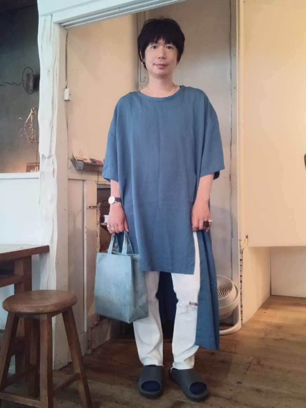 「お洒落さんとつながりたい、今日のコーデ」｜「my beautiful landletのアイテム（Tシャツ/カットソー、ブルー系）」を使った、PINOさん（メンズ・160cm）の春コーディネートの1枚目の写真