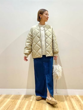 「アイテム（ノーカラージャケット）」を使った、りんねさん（レディース・157cm）の秋コーディネート