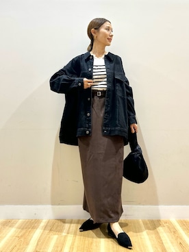 「トレンド秋素材コーデ」｜「アイテム（デニムジャケット）」を使った、りんねさん（レディース・157cm）の秋コーディネート