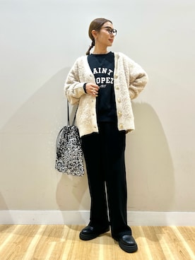 「RODE SKO（ロデスコ）のアイテム」を使った、りんねさん（レディース・157cm）の秋コーディネート