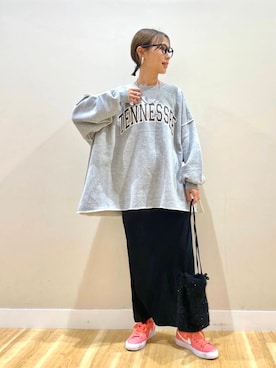 「ITEMS URBANRESEARCH（アイテムズ アーバンリサーチ）のリブロングスカート（スカート）」を使った、りんねさん（レディース・157cm）の秋コーディネート