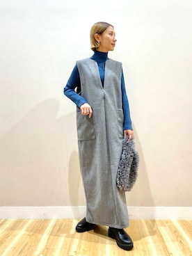 「アイテム（ジャンパースカート）」を使った、りんねさん（レディース・157cm）の秋コーディネート