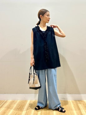 「ITEMS URBANRESEARCH（アイテムズ アーバンリサーチ）のアイテム（デニムパンツ）」を使った、りんねさん（レディース・157cm）の夏コーディネート