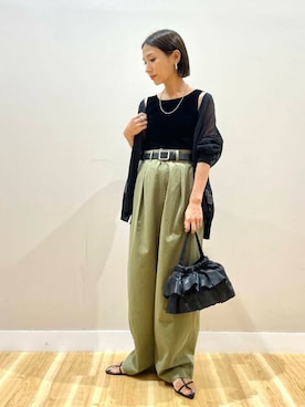 「ITEMS URBANRESEARCH（アイテムズ アーバンリサーチ）のアイテム（チノパンツ）」を使った、りんねさん（レディース・157cm）の秋コーディネート