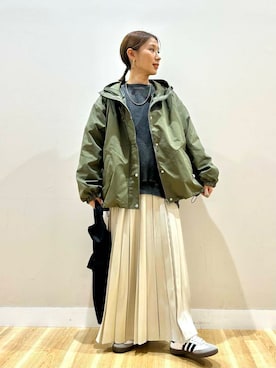 「アイテム（マウンテンパーカー）」を使った、りんねさん（レディース・157cm）の冬コーディネート
