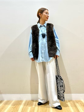 「RODE SKO（ロデスコ）のアイテム」を使った、りんねさん（レディース・157cm）の秋コーディネート