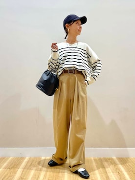 「ITEMS URBANRESEARCH（アイテムズ アーバンリサーチ）のアイテム（チノパンツ）」を使った、りんねさん（レディース・157cm）の秋コーディネート