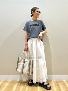 「RODE SKO（ロデスコ）のアイテム」を使った、りんねさん（レディース・157cm）の夏コーディネート