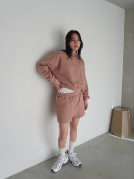 「ENCIRCLE（エンサークル）のアイテム（トップス）」を使った、ENCIRCLE STAFFさん（レディース・167cm）の春コーディネート