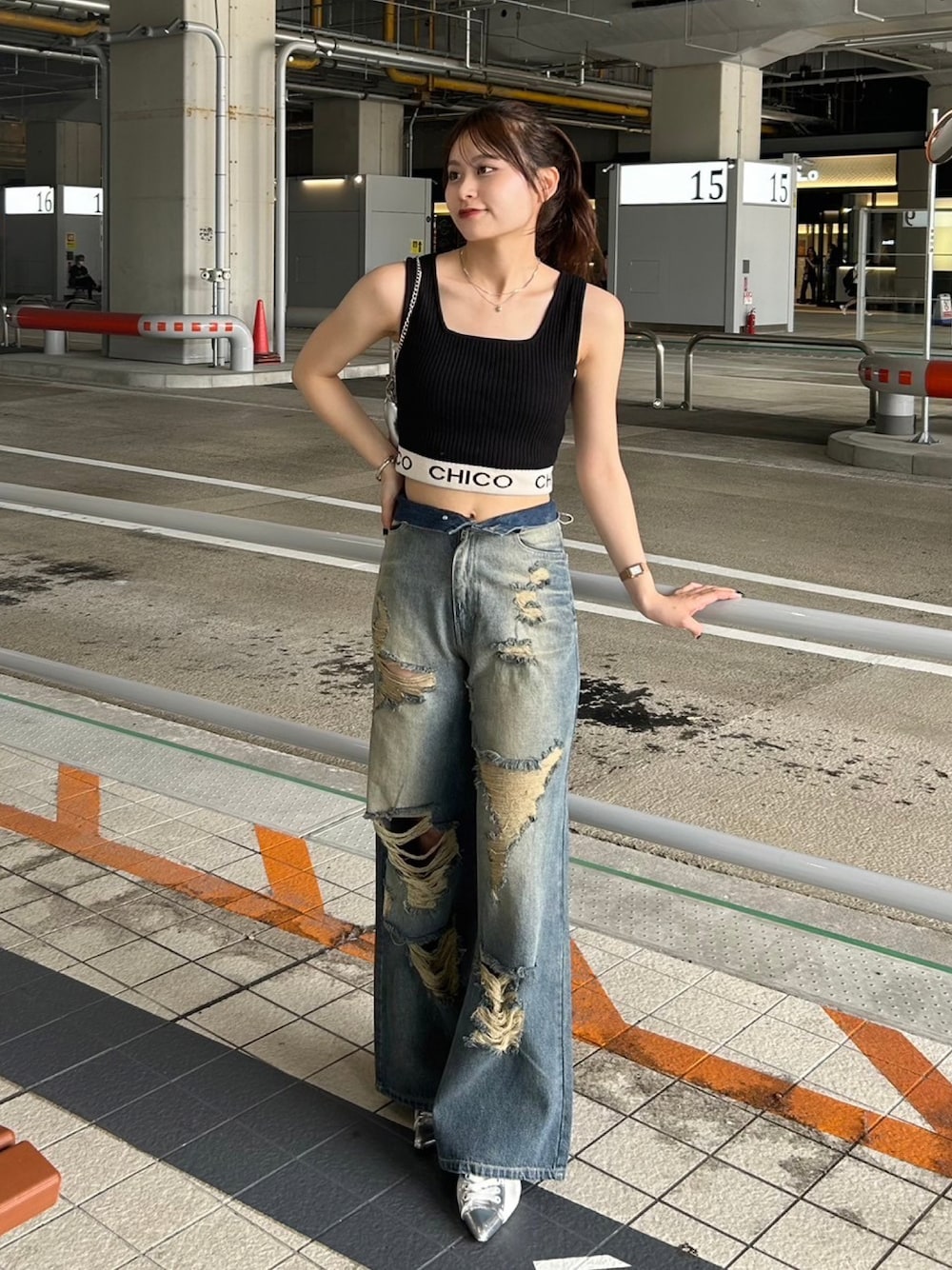 chico デニムセットアップ　ロゴタンクトップ　３点セット♩ chico デニムセットアップ ロゴタンクトップ 3点セット♩ chico