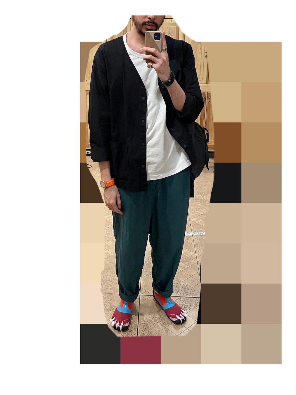 「Our Legacyのアイテム（カーディガン/ボレロ、ブラック系）」を使った、Julio  さん（メンズ・190cm）の冬コーディネートの1枚目の写真