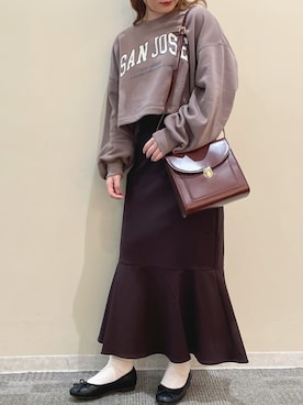 「タイト」｜「アイテム（スウェット）」を使った、sayakaさん（レディース・153cm）の秋コーディネート