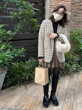 「H&M（エイチ・アンド・エム）のアイテム（テーラードジャケット）」を使った、minさん（レディース・160cm）の冬コーディネート