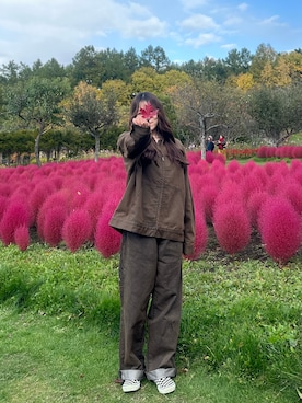 「アイテム（セットアップ）」を使った、なぎささん（レディース・167cm）の秋コーディネート