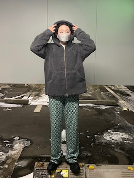 「Design Tshirts Store graniph（デザイン　ティーシャツ　ストア　グラニフ）のアイテム（ジャケット/アウター）」を使った、なぎささん（レディース・167cm）の冬コーディネート