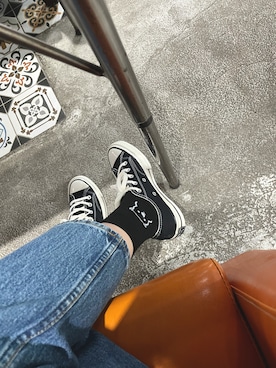「CONVERSE（コンバース）のconverse コンバース ALL STAR 100 COLORS OX オールスター 100 カラーズ オックス 32861791 BLACK（スニーカー）」を使った、Chwen チュン さん（レディース・160cm）の秋コーディネート