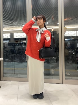 「アイテム（ボストンバッグ）」を使った、amiさん（レディース・161cm）の秋コーディネート