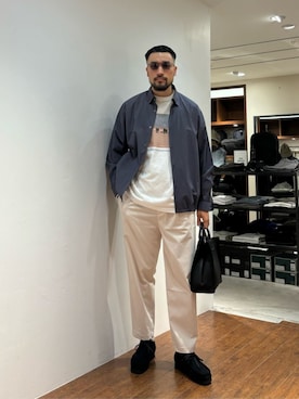 「BEAUTY&YOUTH UNITED ARROWS（ビューティーアンドユースユナイテッドアローズ）のアイテム（トートバッグ）」を使った、muraoさん（メンズ・175cm）の秋コーディネート