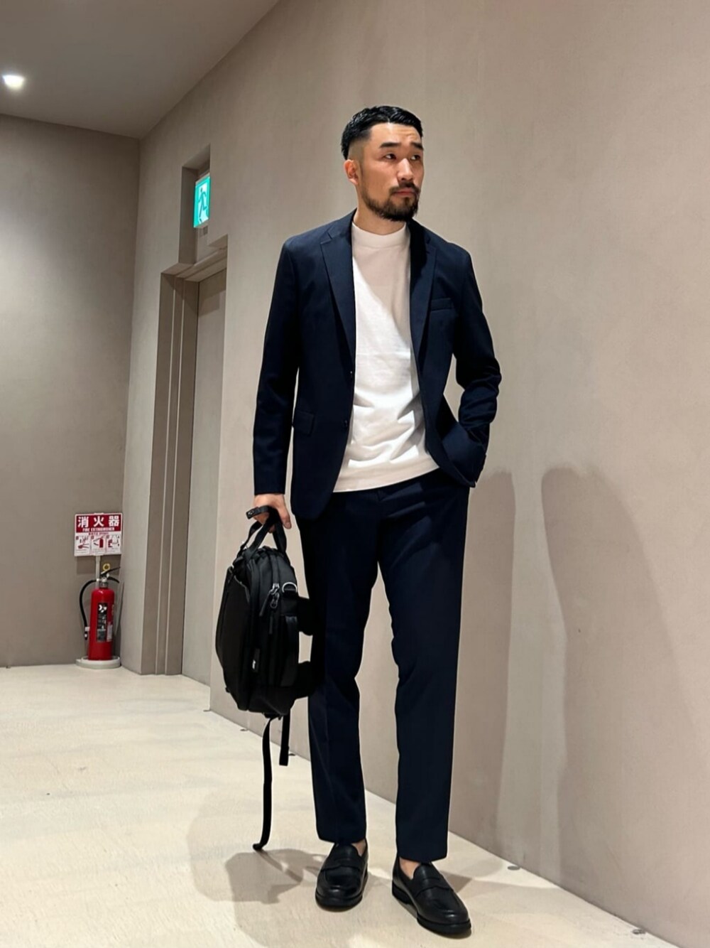 ユナイテッドアローズ BEAUTY&YOUTH ペールトーンカラー大人きれいめたっぷりプリーツマキシ丈スカート♪ ネクタイ（ブルー系）を使った「ペールトーン」の人気ファッション