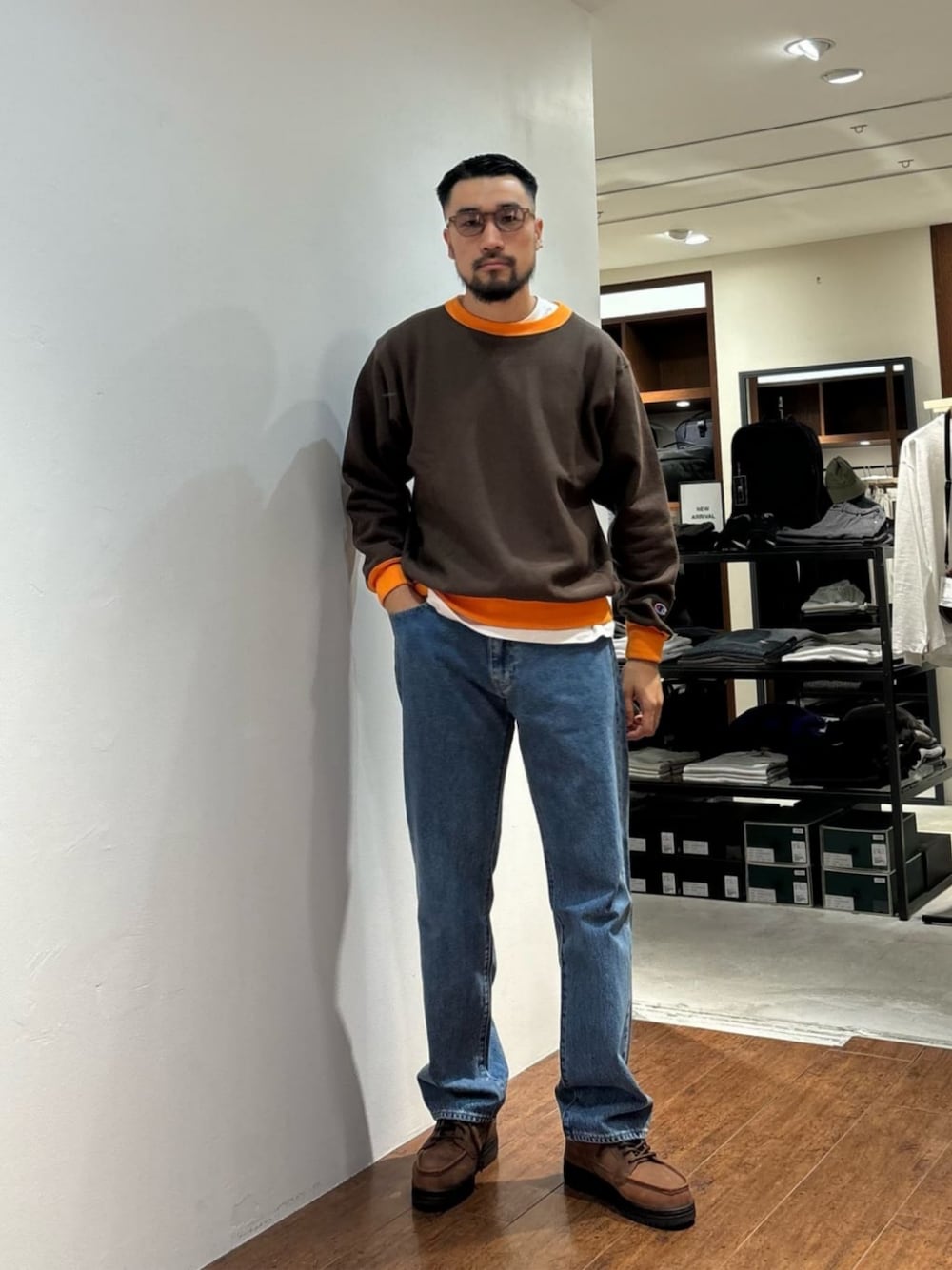 「ベーシック/トラッド、ストリート、トレンド、アウトドア、スウェット、デニム、秋服、秋コーデ、BEAUTY&YOUTH」｜「KANEKO OPTICALの【別注】 ＜KANEKO OPTICAL（金子眼鏡）＞ John SGLS/アイウェア（サングラス、その他）」を使った、muraoさん（メンズ・175cm）の秋コーディネートの1枚目の写真