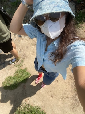 「アイテム（スリッポン）」を使った、王曼君さん（レディース・163cm・10代）の夏コーディネート