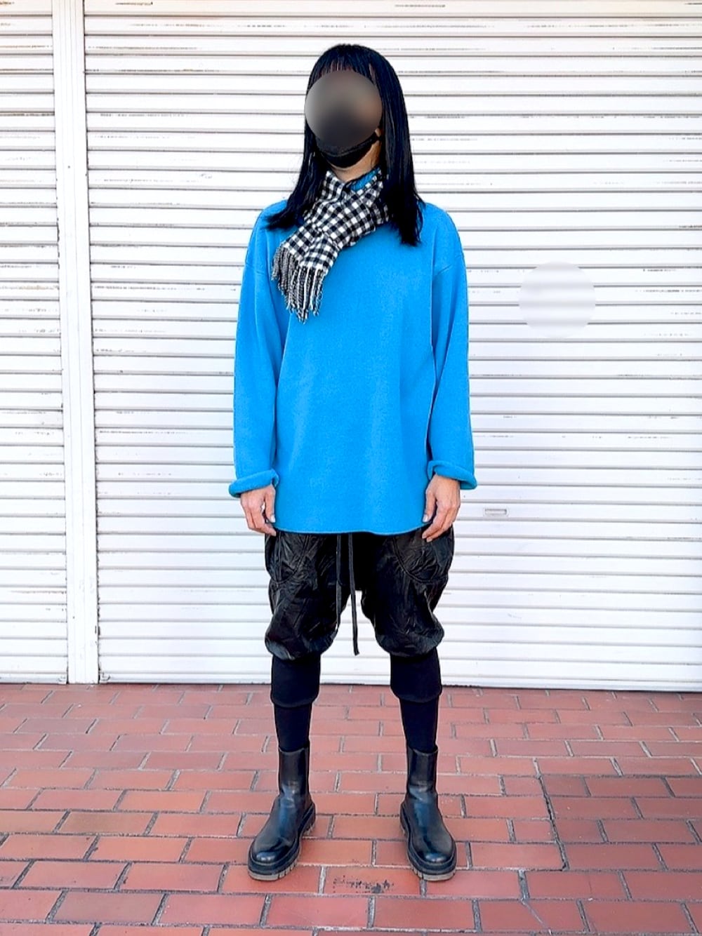 「レザーパンツ、ユニセックス、サルエルパンツ、モード系、モード、タイツ、タイツ男子、モノトーンコーデ、モノトーンに差し色、冬を彩る色いろコーデ、50代ファッション、50代カジュアル、50代コーデ、ブーツ、ブーツスタイル」｜「WORCA JACKのアイテム（その他パンツ、ブラック系）」を使った、PiPiCOLO_MGRさん（メンズ・178cm）の冬コーディネートの1枚目の写真