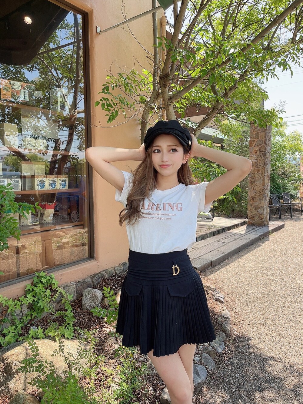 「シンプルコーデ、オトナ女子、ゆるコーデ、スカート、ロゴT、低身長、低身長コーデ、低身長女子、ママコーデ、ママファッション、ママ、低身長ママ、低身長ママコーデ、Darlingcoco、darling」｜「Darlingcocoのアイテム（トップス、ホワイト系）」を使った、ダーリンココさん（レディース・152cm）の夏コーディネートの1枚目の写真