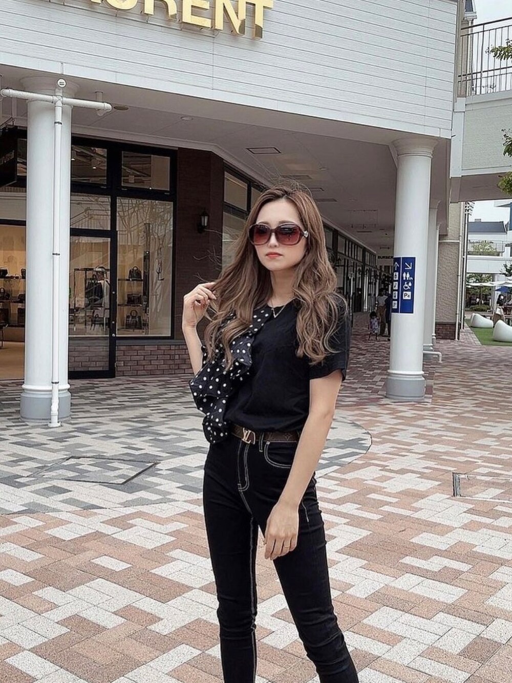 「大人カジュアル、楽チンコーデ、オトナカワイイ、休日コーデ、ママコーデ、ママファッション、ママ、低身長、低身長女子、低身長コーデ、低身長ママ、低身長ママコーデ、Darlingcoco」｜「Darlingcocoのアイテム（トップス、ブラック系）」を使った、ダーリンココさん（レディース・152cm）の夏コーディネートの1枚目の写真
