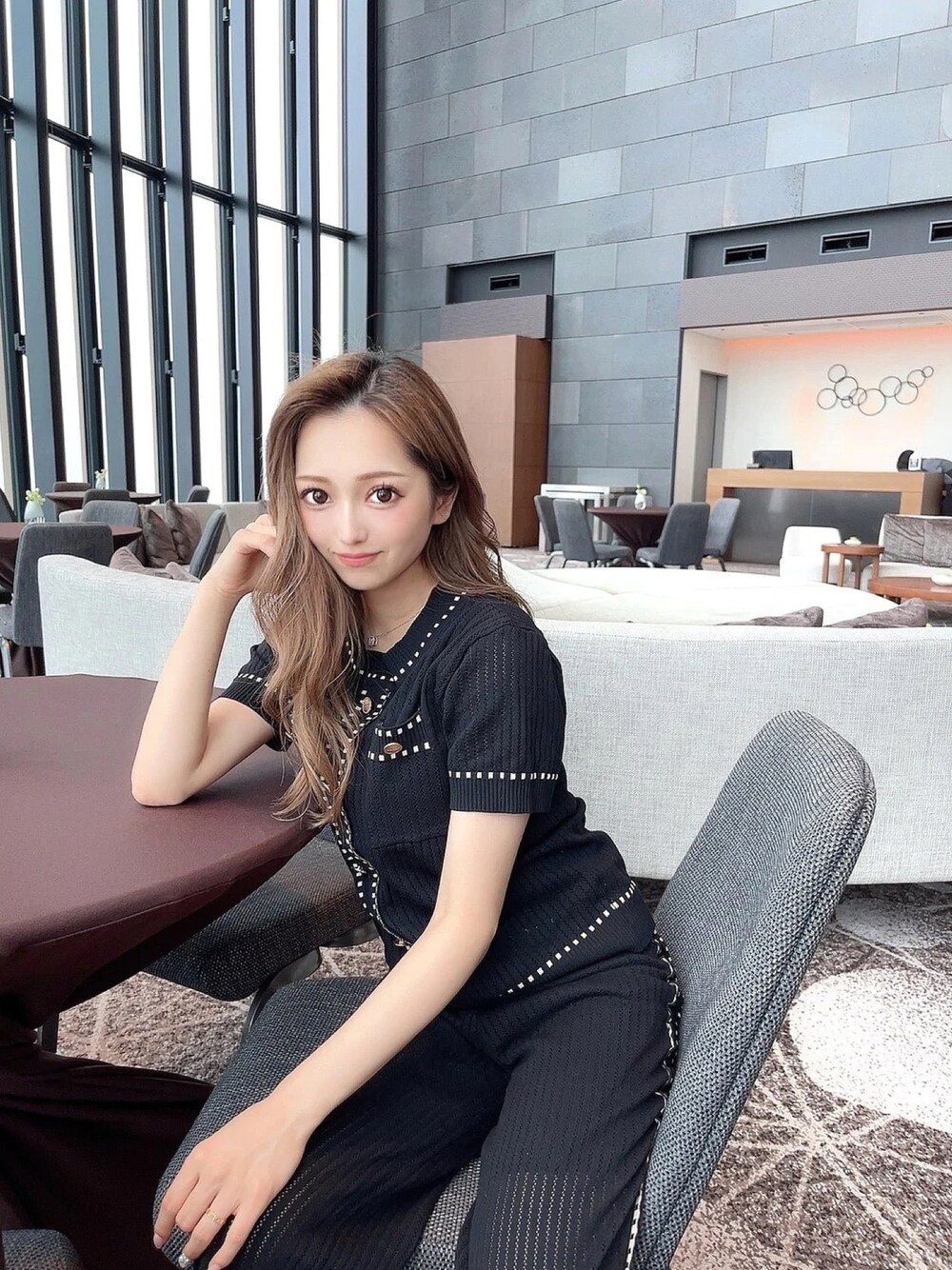 「大人カジュアル、楽チンコーデ、オトナカワイイ、セットアップ、セットアップスタイル、ママコーデ、ママファッション、ママ、低身長、低身長コーデ、低身長女子、低身長ママコーデ、低身長ママ、Darlingcoco」｜「Darlingcocoのアイテム（トップス、ブラック系）」を使った、ダーリンココさん（レディース・152cm）の夏コーディネートの1枚目の写真